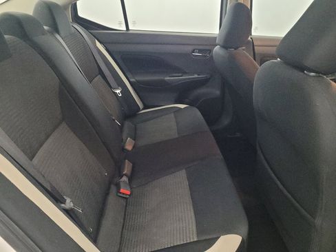 Used 2021 Nissan Versa SV FWD image 19