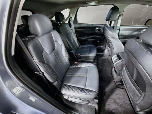 Used 2023 Kia Sorento SX AWD/4WD image 30