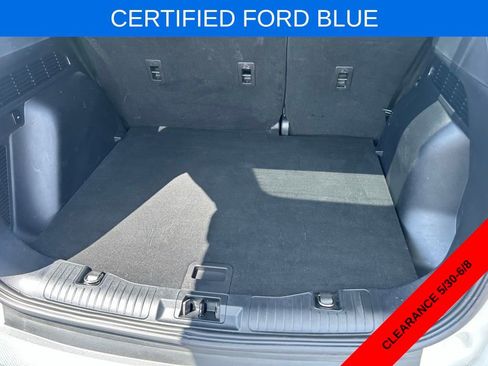 Certified 2022 Ford Escape SEL w/ SEL Stealth AWD Package image 9