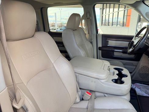 Used 2016 RAM 2500 Laramie w/ Convenience Group image 19