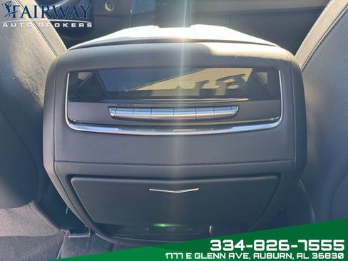 Used 2025 Cadillac Escalade Premium Luxury image 29