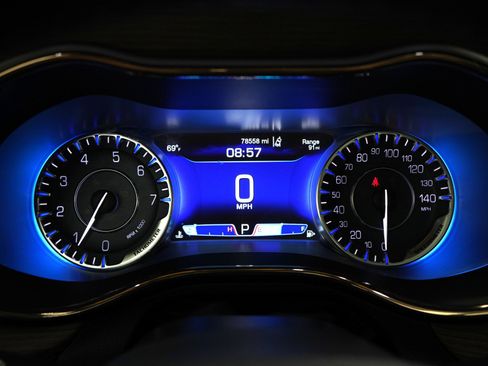 Used 2015 Chrysler 200 C w/ Navigation & Sound Group I AWD/4WD image 22