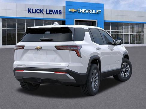 New 2026 Chevrolet Equinox LT w/ Convenience Package II AWD/4WD image 4