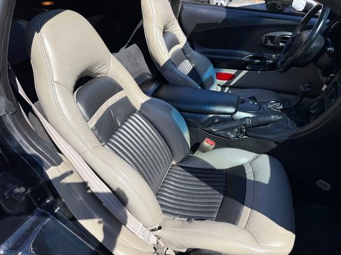 Used 1998 Chevrolet Corvette Coupe w/ Memory Pkg image 63