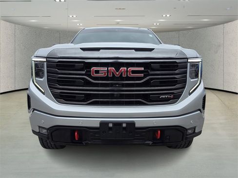 Used 2022 GMC Sierra 1500 AT4 w/ AT4 Premium Package image 8