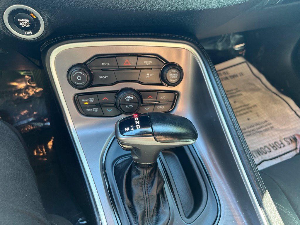 Used 2021 Dodge Challenger SXT RWD image 12