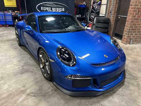 Used 2016 Porsche 911 GT3 RWD image 17