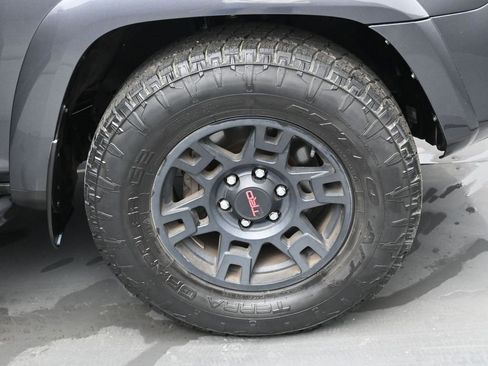 Certified 2022 Toyota 4Runner SR5 Premium image 38