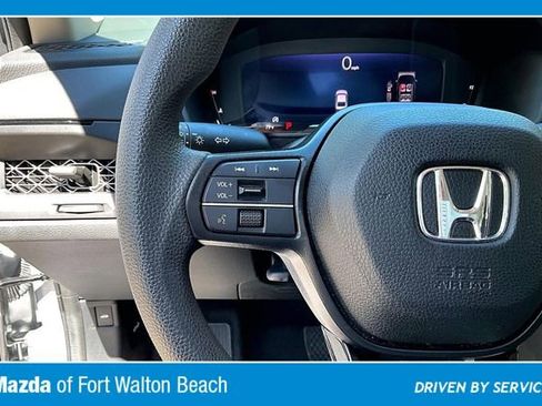 Used 2023 Honda Accord EX image 10