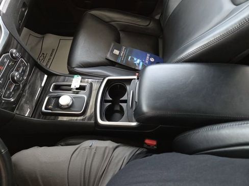 Used 2021 Chrysler 300 Touring L image 56