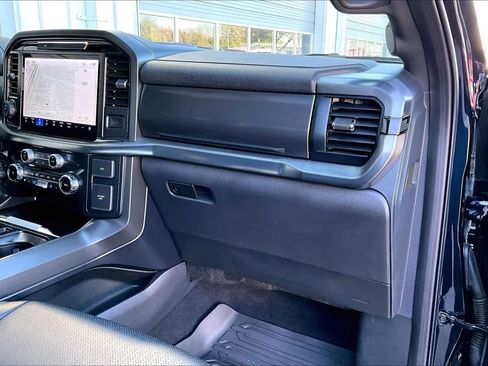 Used 2025 Ford F150 Lariat w/ Equipment Group 501A Mid image 18