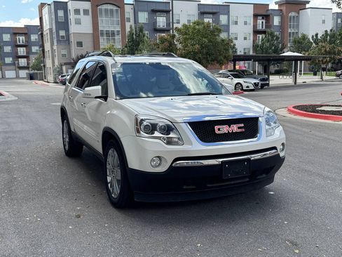 Used 2010 GMC Acadia SLT w/ Technology Package AWD/4WD image 8