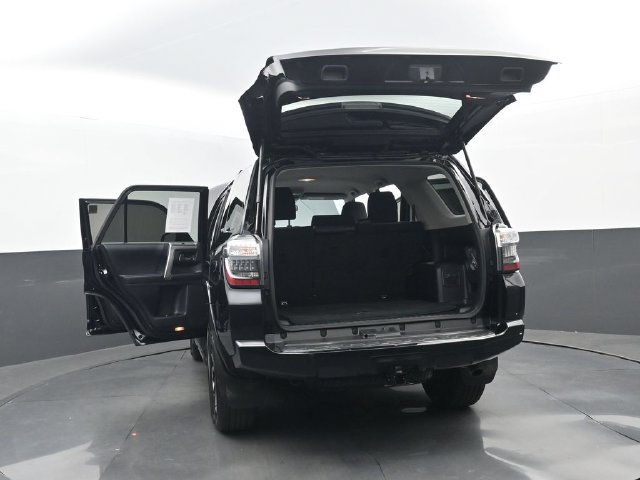 Used 2019 Toyota 4Runner SR5 RWD image 36