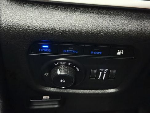 Used 2022 Jeep Grand Cherokee Limited 4xe AWD/4WD image 31