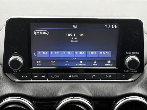 Used 2020 Nissan Sentra S image 12