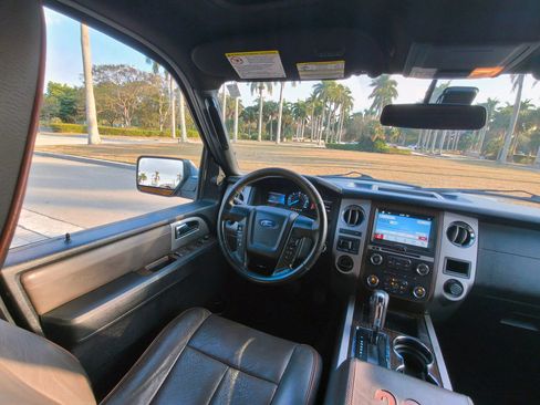 Used 2016 Ford Expedition King Ranch image 26
