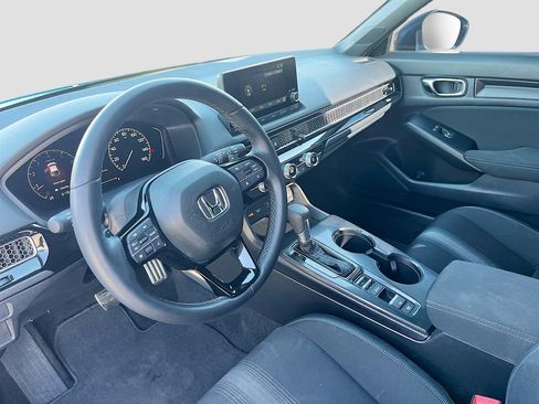 Used 2025 Honda Civic Sport image 9