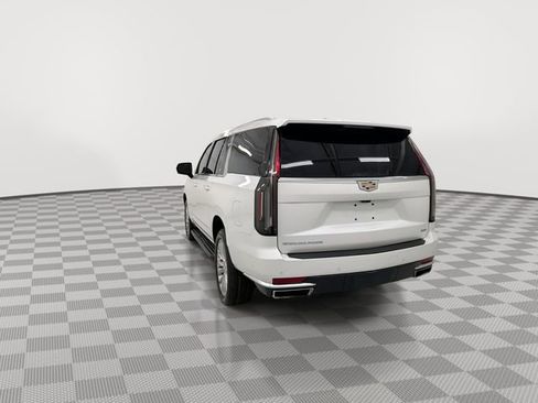 Used 2024 Cadillac Escalade ESV Premium Luxury w/ LPO, Floor Liner Package AWD/4WD image 8