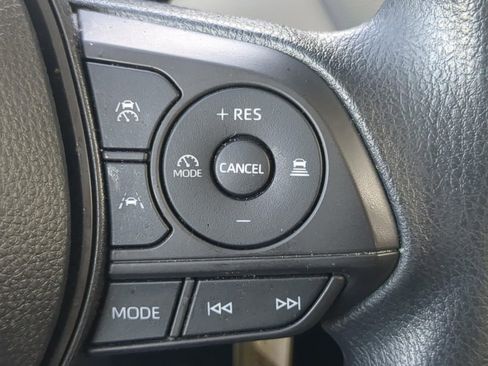 Used 2024 Toyota Corolla LE FWD image 19