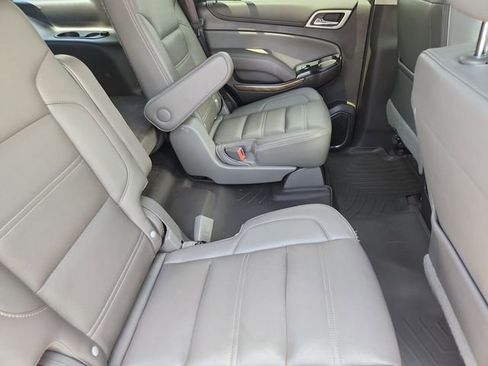 Used 2020 GMC Yukon Denali w/ Denali Premium Package AWD/4WD image 23