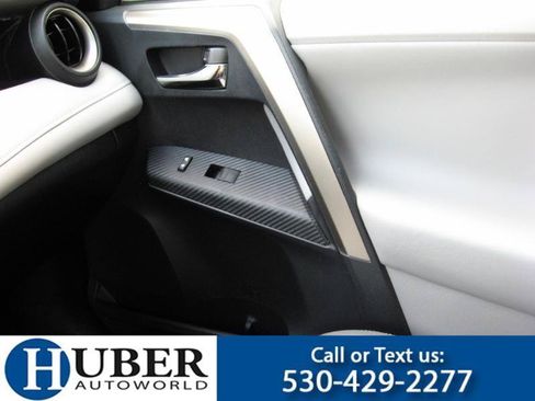 Used 2013 Toyota RAV4 Limited AWD/4WD image 10