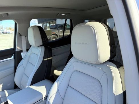 New 2026 GMC Terrain Denali w/ LPO, Floor Liner Package image 12