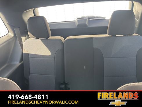 Used 2023 Chevrolet Traverse LT image 42