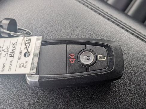 Used 2024 Ford Edge SEL AWD/4WD image 33