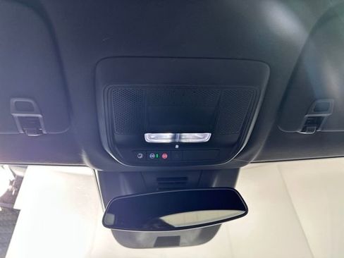 Used 2024 Chevrolet Equinox EV LT image 24