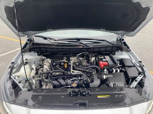 Certified 2024 Nissan Altima 2.5 SR image 11