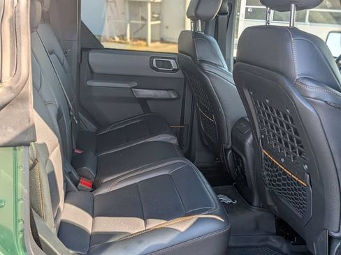 Used 2022 Ford Bronco Badlands w/ Sasquatch Package AWD/4WD image 35