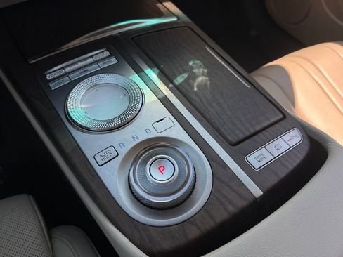 Used 2022 Genesis G80 2.5T w/ Prestige Package image 35