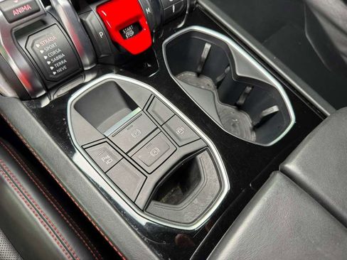 Used 2019 Lamborghini Urus image 30