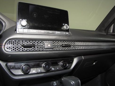 Certified 2024 Honda HR-V Sport image 7