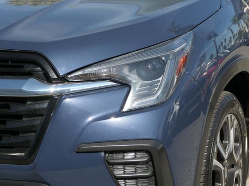 Certified 2023 Subaru Ascent Limited image 9