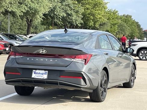 Used 2026 Hyundai Elantra Sport w/ Cargo Package FWD image 4