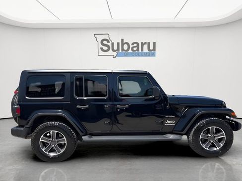 Used 2023 Jeep Wrangler Unlimited Sahara w/ Cold Weather Group AWD/4WD image 8