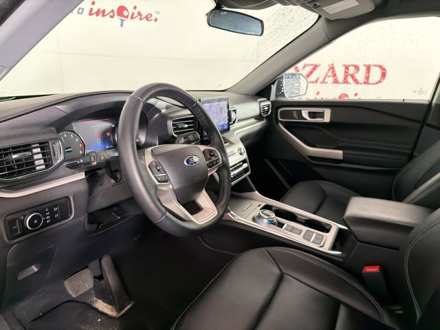 Used 2023 Ford Explorer XLT w/ Equipment Group 202A RWD image 18