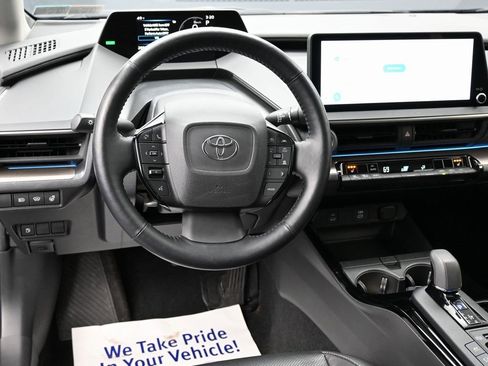 Used 2024 Toyota Prius XLE image 31