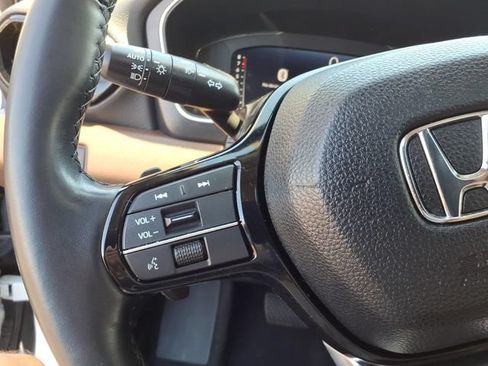 Used 2024 Honda Pilot Elite image 17
