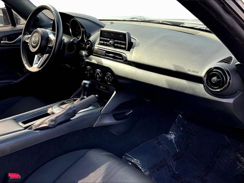 Used 2017 MAZDA MX-5 Miata Sport image 13