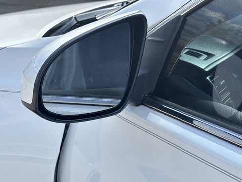 Used 2016 Toyota Camry SE FWD image 14