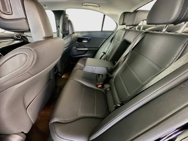 Used 2026 Mercedes-Benz C 300 4MATIC Sedan image 24