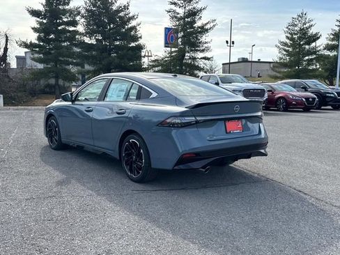 New 2026 Nissan Sentra SR w/ SR Premium Package FWD image 6