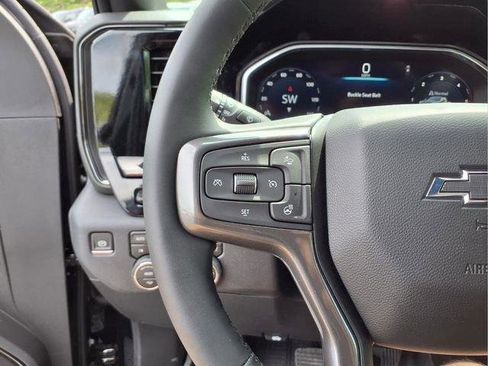 New 2026 Chevrolet Silverado 2500 ZR2 AWD/4WD image 19