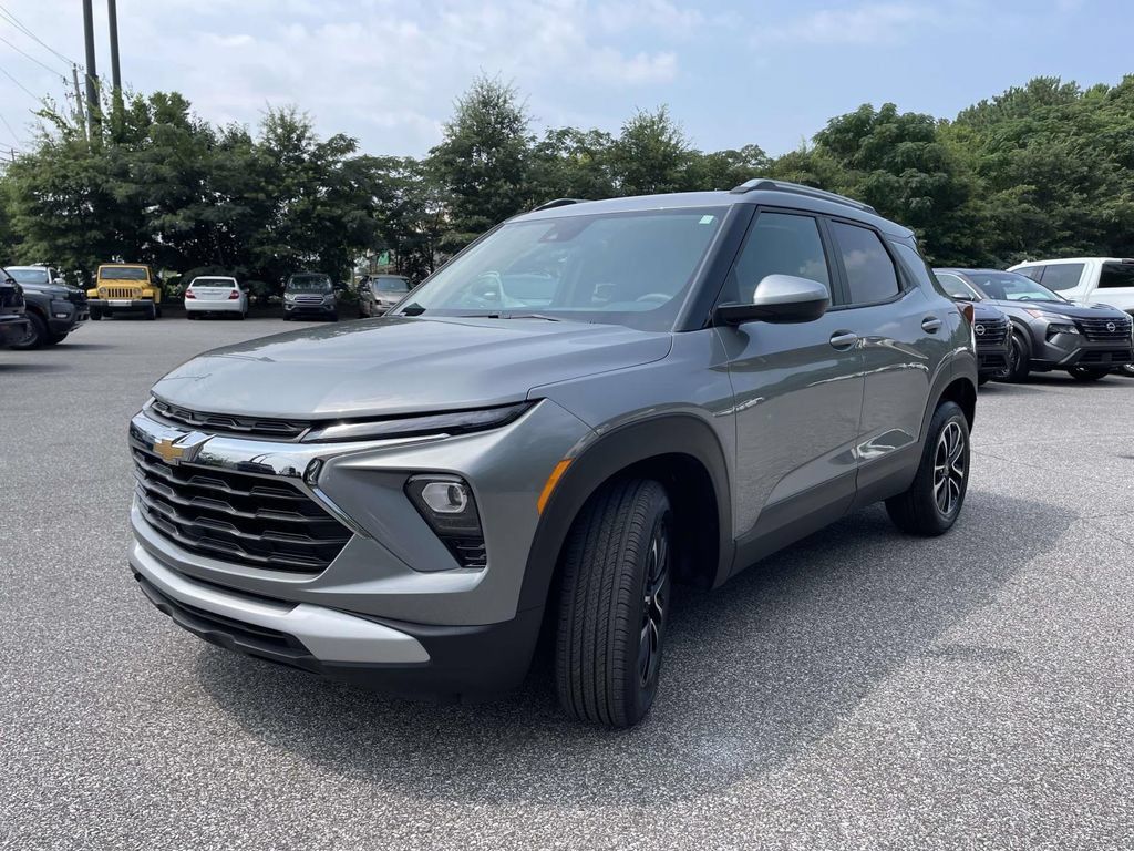 Used 2026 Chevrolet TrailBlazer LT AWD/4WD image 7