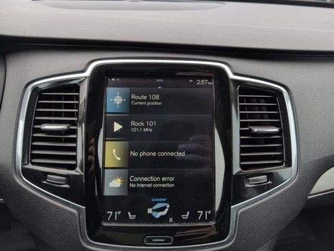 Used 2018 Volvo XC90 T6 Momentum w/ Convenience Package AWD/4WD image 26