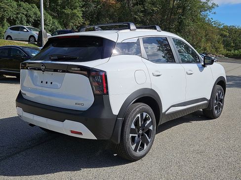 New 2026 Nissan Kicks SV w/ SV Premium Package image 6