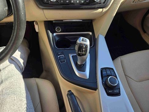 Used 2014 BMW 320i xDrive Sedan image 14