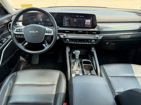 Used 2025 Kia Telluride S AWD/4WD image 12
